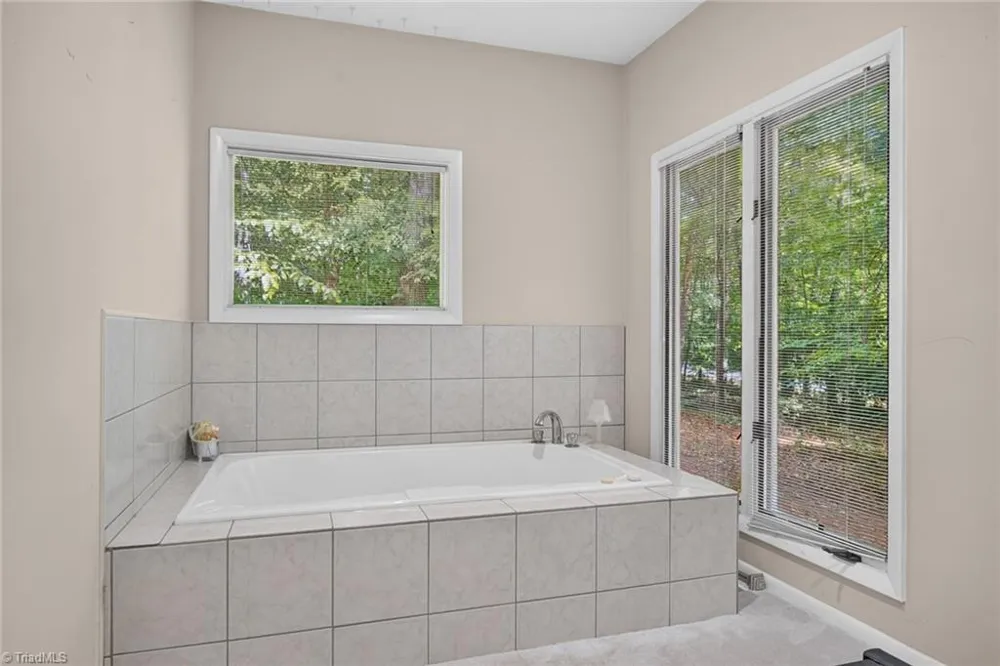 2400 Hunters Crossing Trail Summerfield, NC 27358