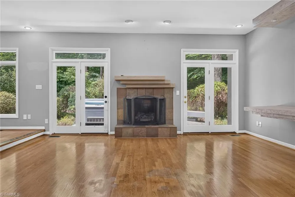 2400 Hunters Crossing Trail Summerfield, NC 27358