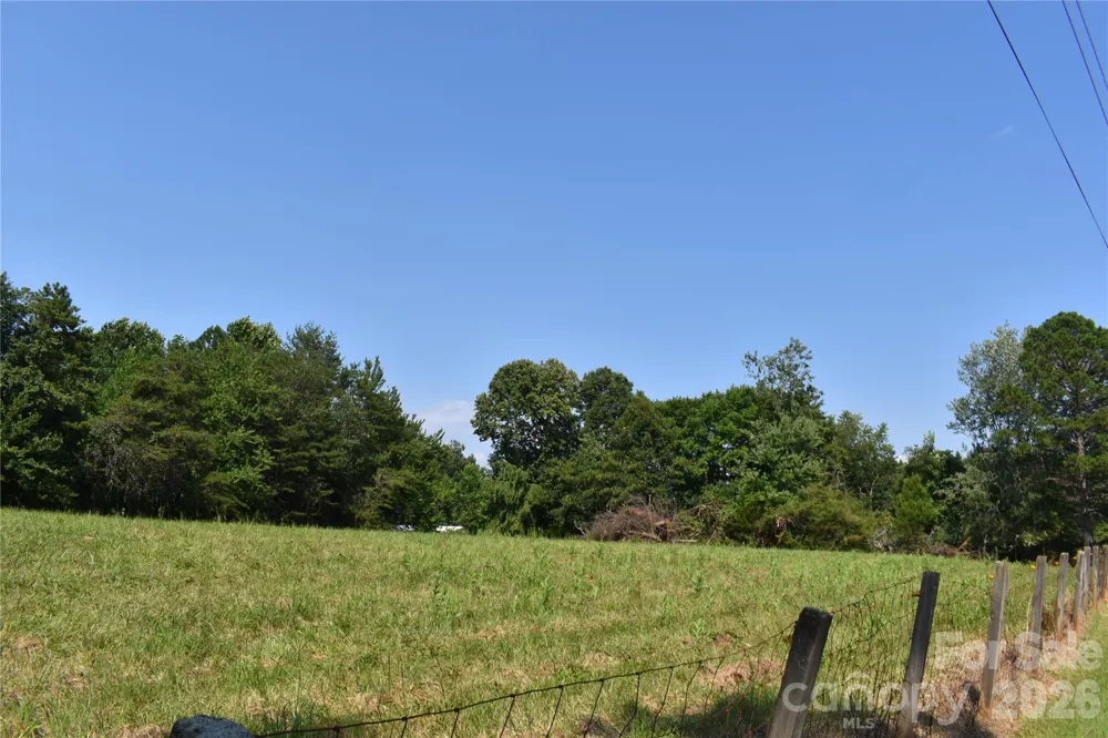 69 Woodmont Drive Nebo, NC 28761