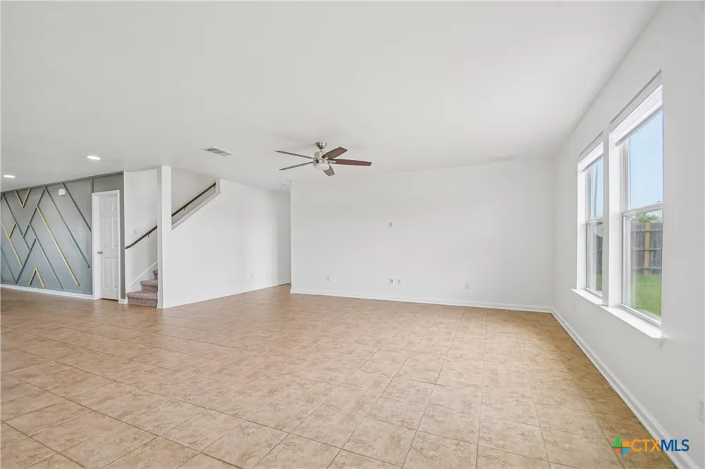 9302 Bowfield Drive Killeen, TX 76542