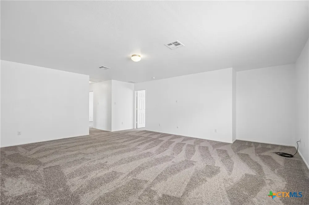 9302 Bowfield Drive Killeen, TX 76542