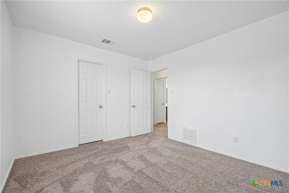 9302 Bowfield Drive Killeen, TX 76542