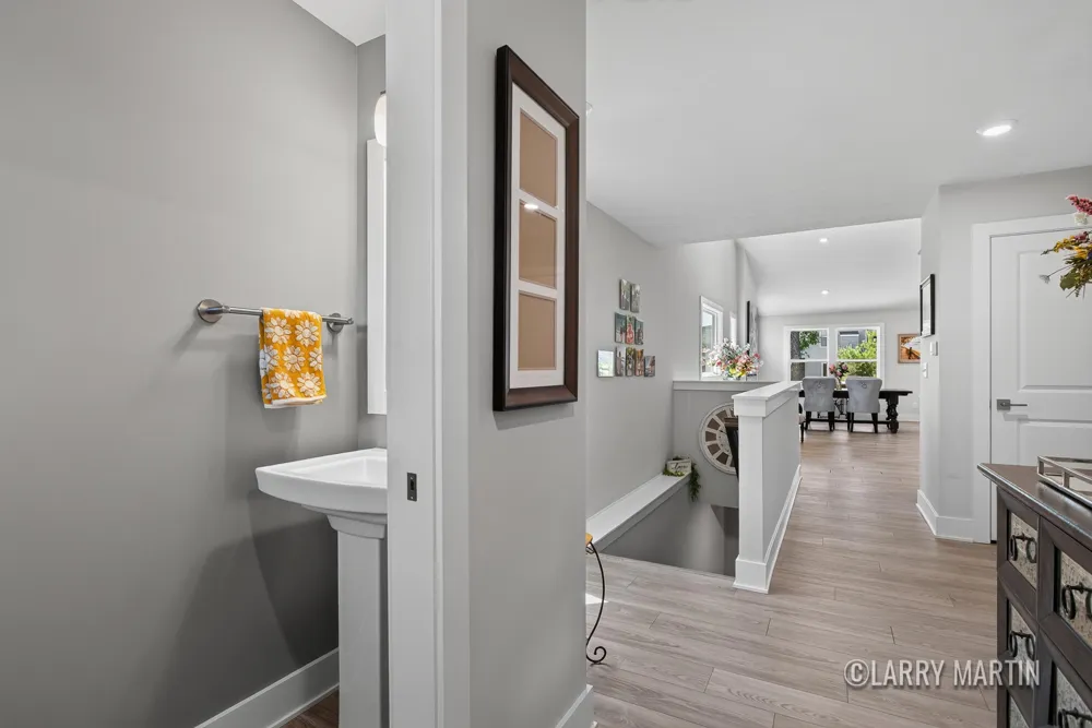 8787 Brayridge Drive Jenison, MI 49428
