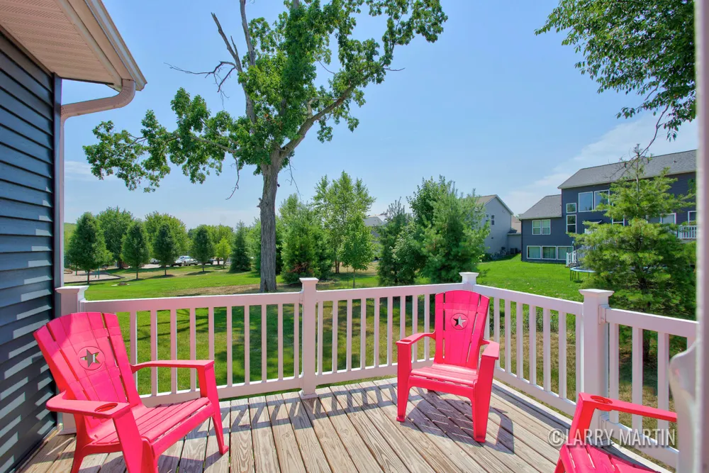 8787 Brayridge Drive Jenison, MI 49428