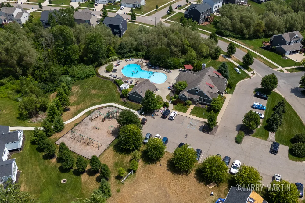 8787 Brayridge Drive Jenison, MI 49428