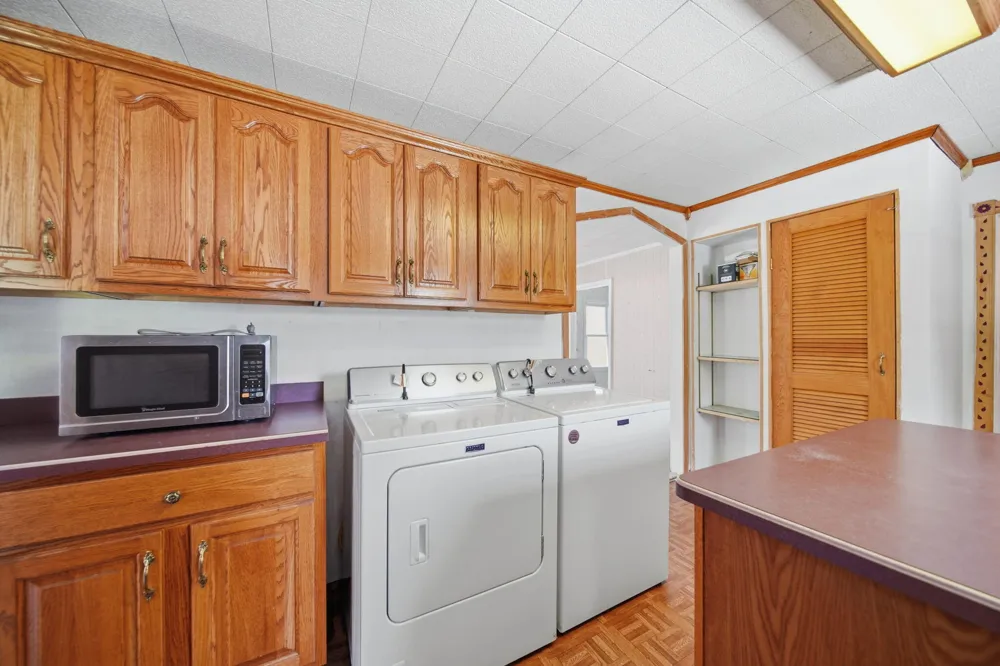 4959 Deleon Drive Tecumseh, MI 49286