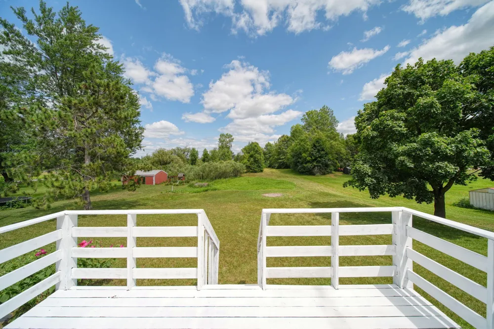 4959 Deleon Drive Tecumseh, MI 49286