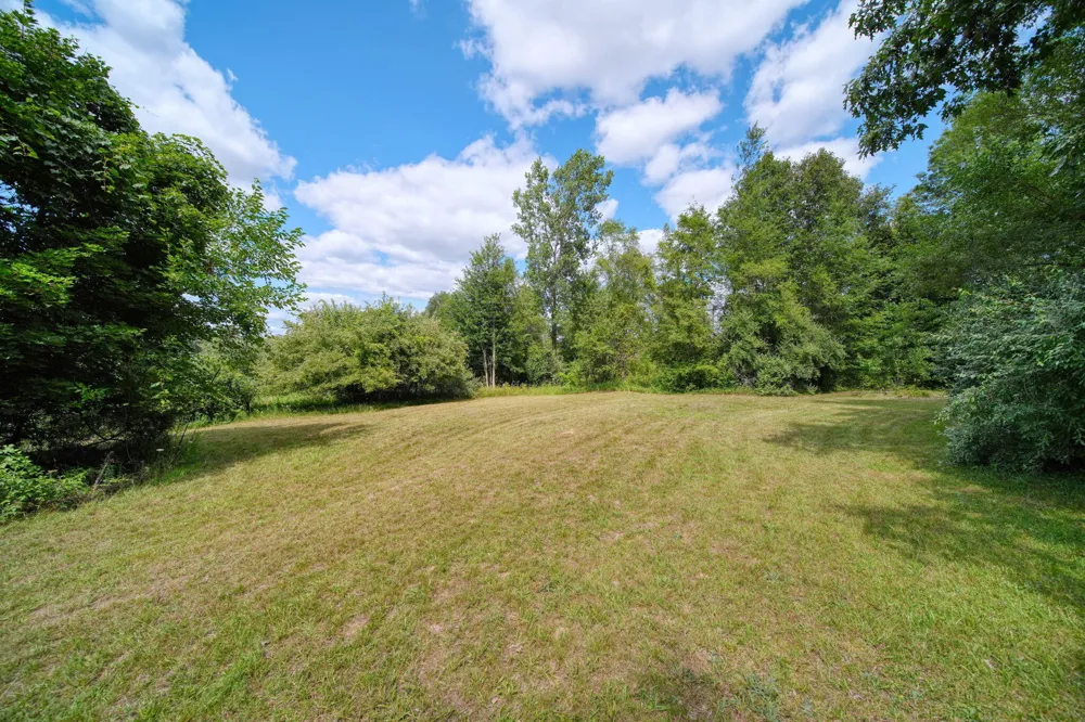 4959 Deleon Drive Tecumseh, MI 49286