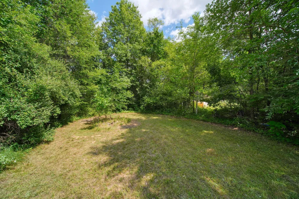 4959 Deleon Drive Tecumseh, MI 49286