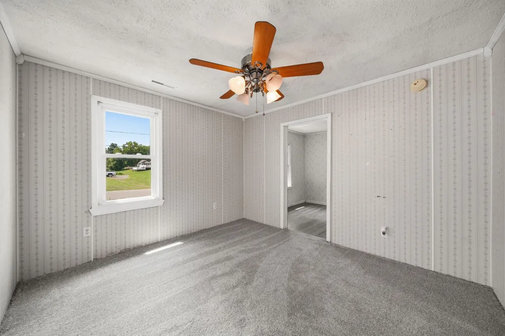 4959 Deleon Drive Tecumseh, MI 49286