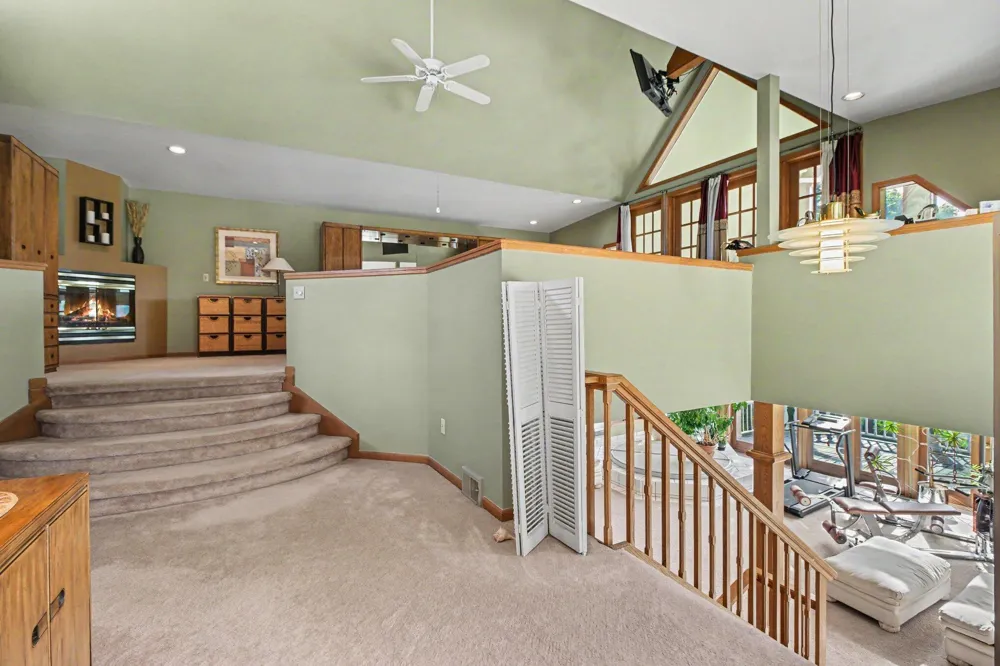 460 E Long Lake Road Bloomfield Hills, MI 48304