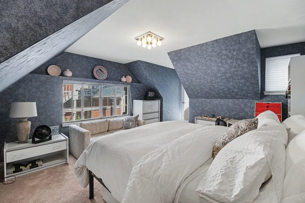 460 E Long Lake Road Bloomfield Hills, MI 48304