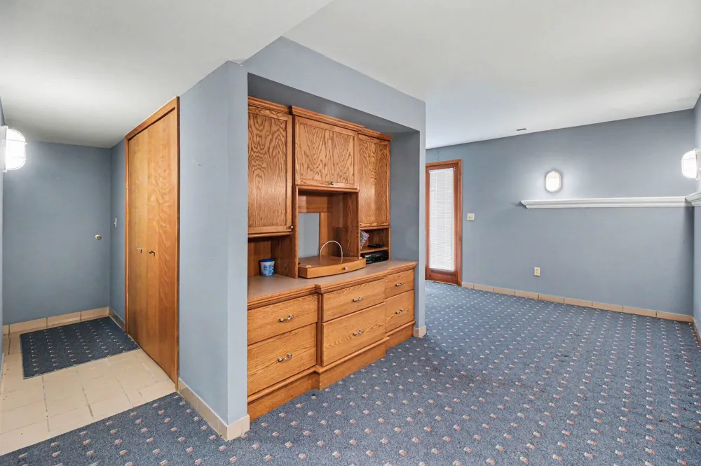 460 E Long Lake Road Bloomfield Hills, MI 48304