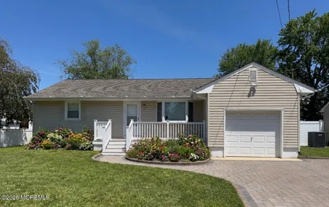 2305 Oak Tree Road
