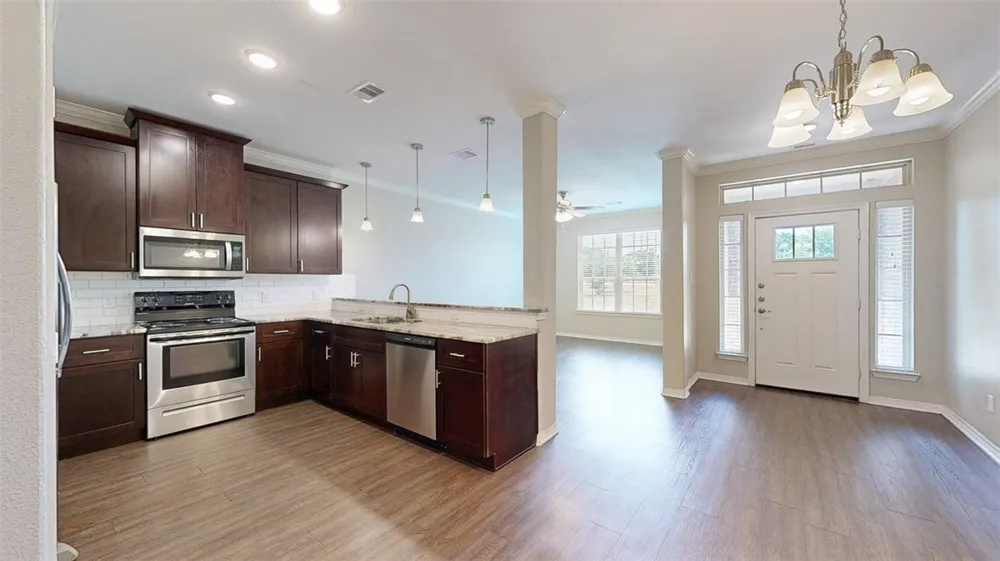 2019 Harvey Mitchell Parkway S #2019-2027 College Station, TX 77840
