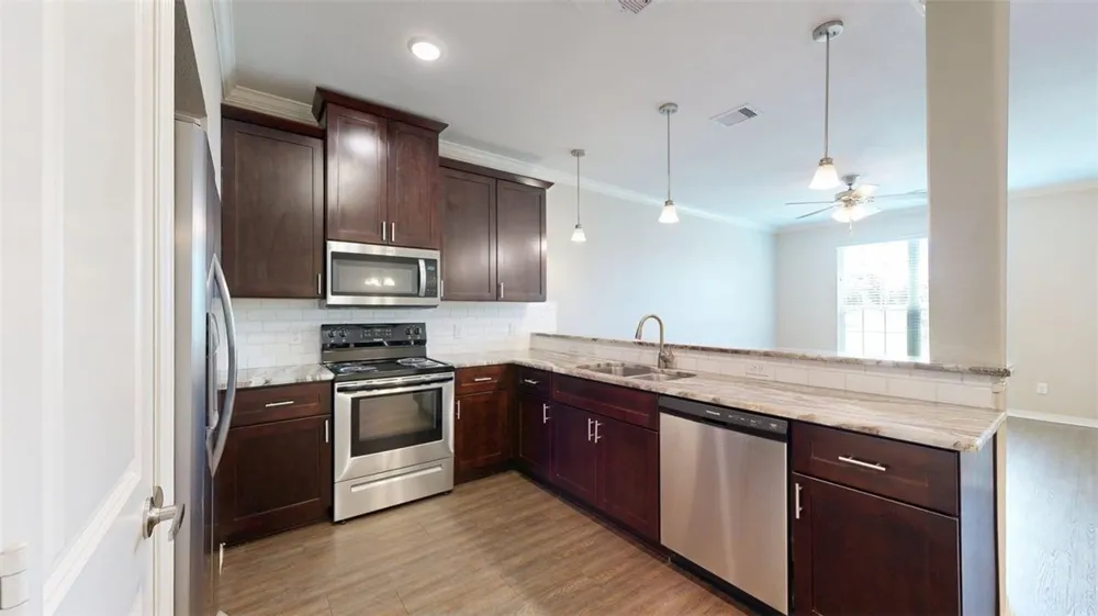 2019 Harvey Mitchell Parkway S #2019-2027 College Station, TX 77840