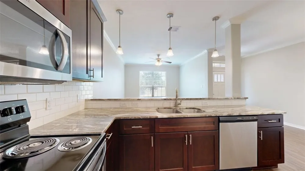 2019 Harvey Mitchell Parkway S #2019-2027 College Station, TX 77840