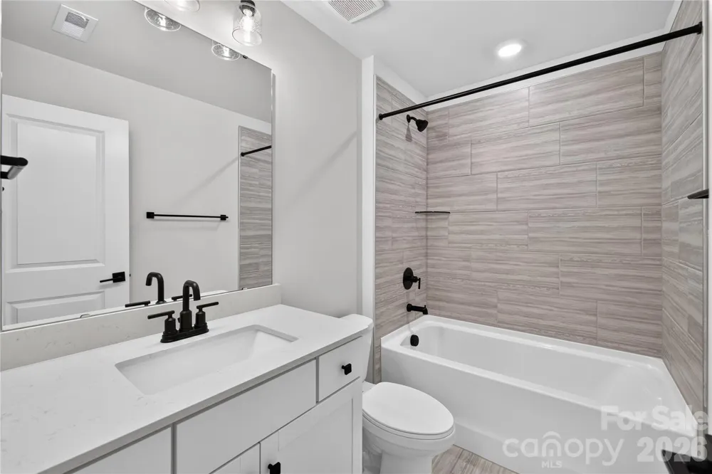 7027 Sylvan Retreat Drive Denver, NC 28037