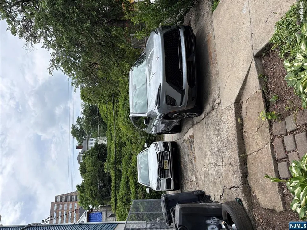 400 Summer Avenue Newark, NJ 07104