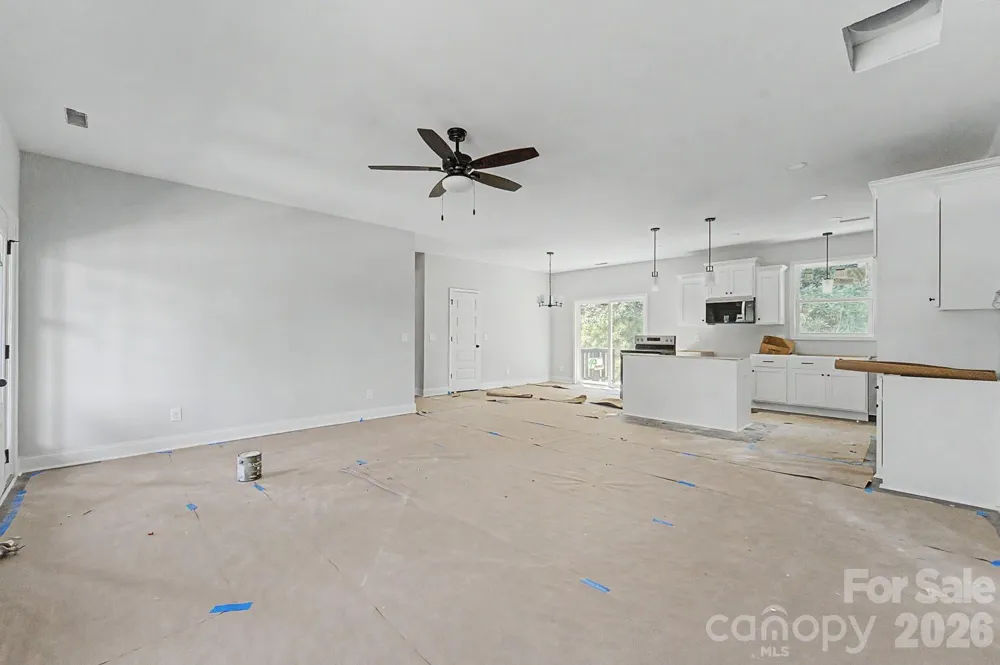 60 Charlotte Street Franklin, NC 28734