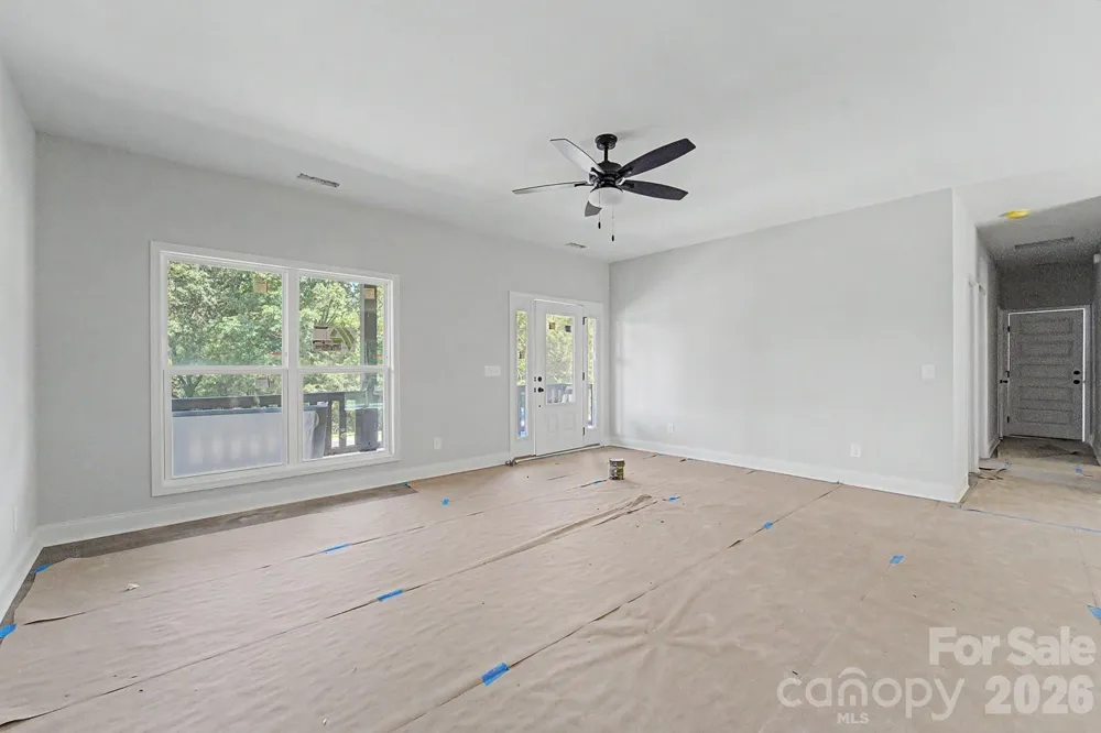 60 Charlotte Street Franklin, NC 28734