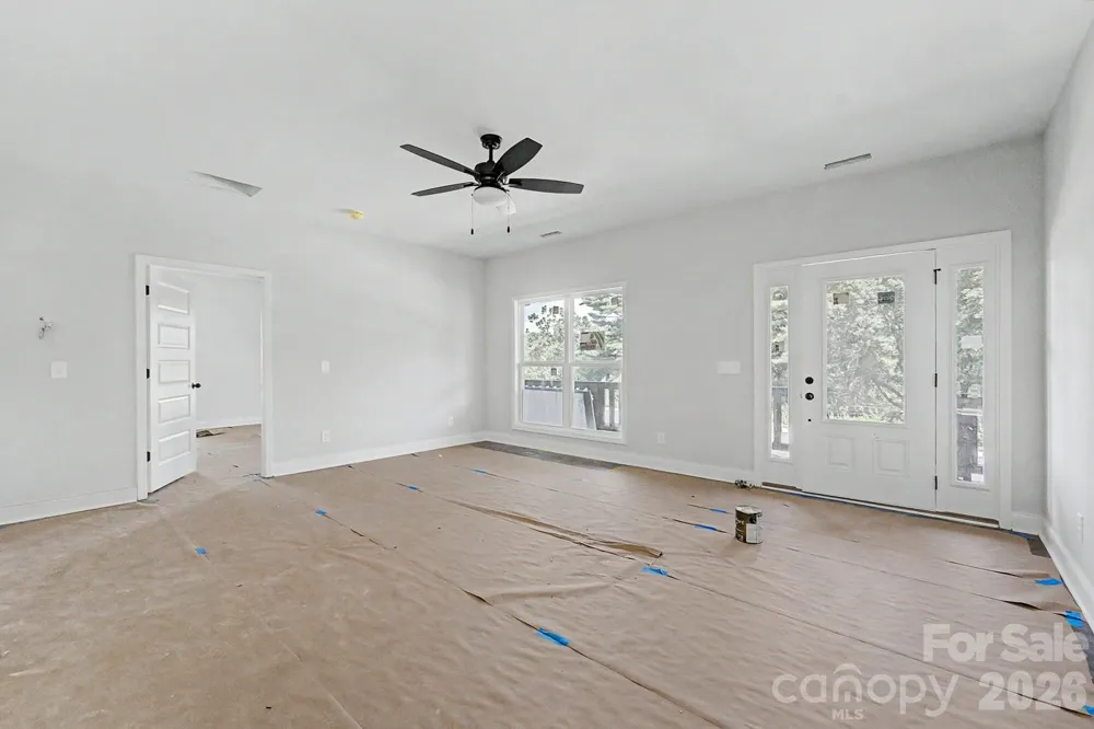 60 Charlotte Street Franklin, NC 28734
