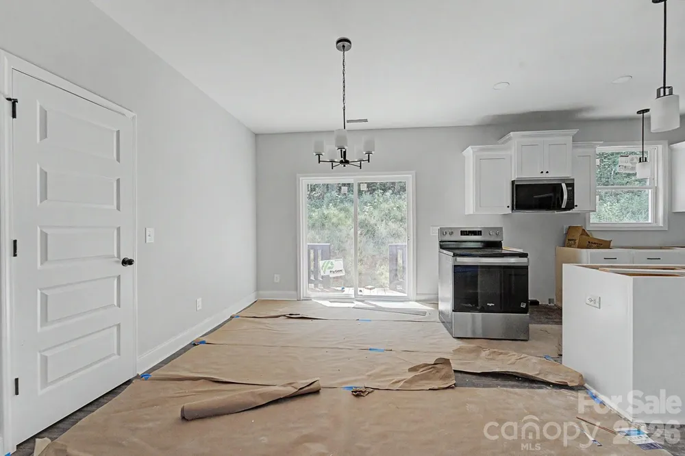 60 Charlotte Street Franklin, NC 28734