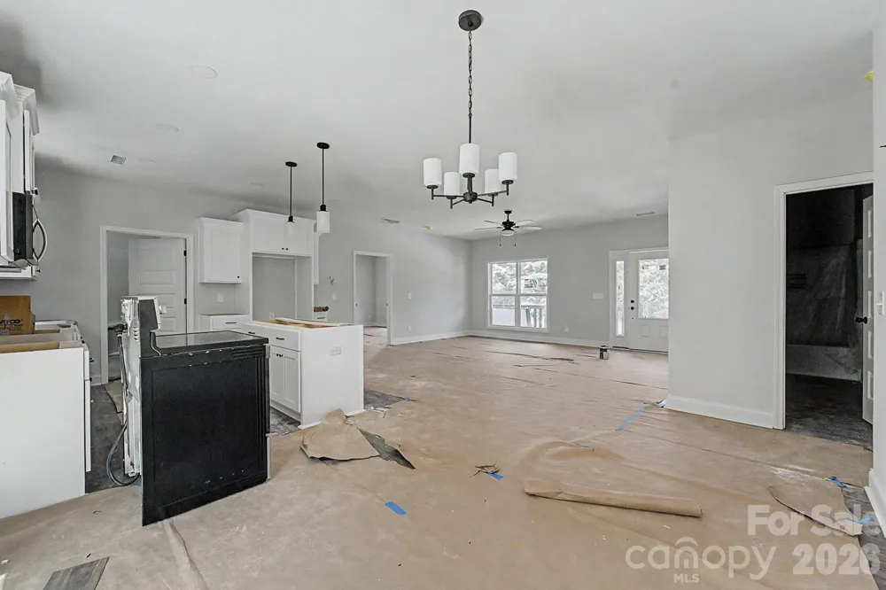 60 Charlotte Street Franklin, NC 28734
