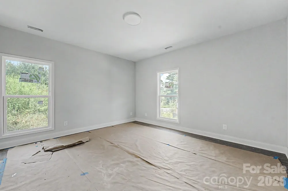 60 Charlotte Street Franklin, NC 28734