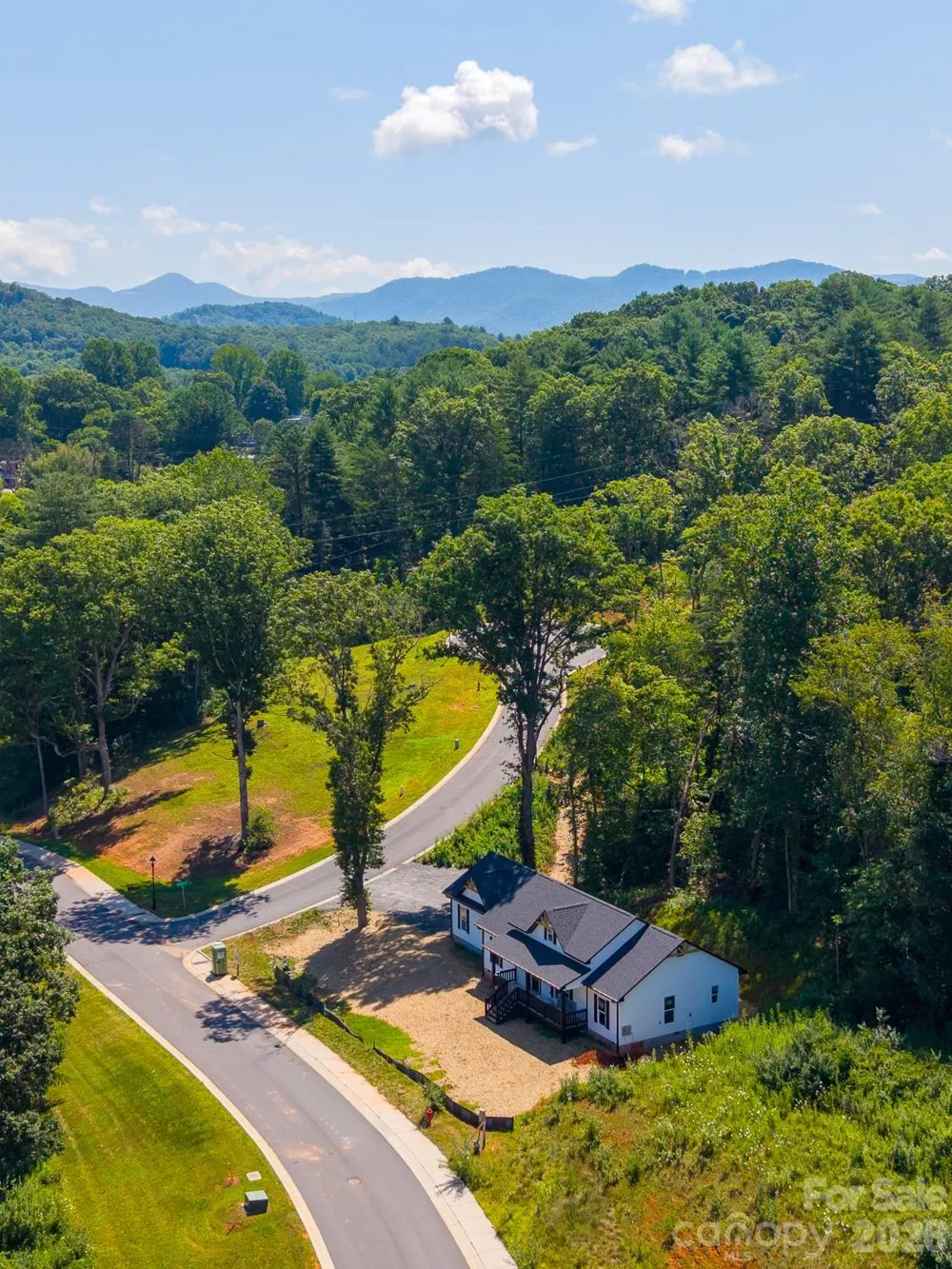 60 Charlotte Street Franklin, NC 28734