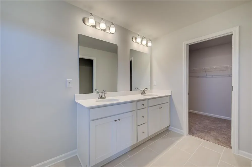 3649 Donovan Circle Loganville, GA 30052