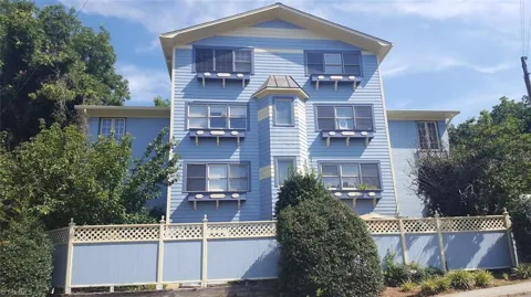 1401 W First Street