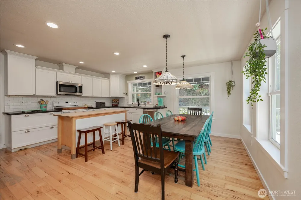 27915 NE Thompson Circle Yacolt, WA 98675