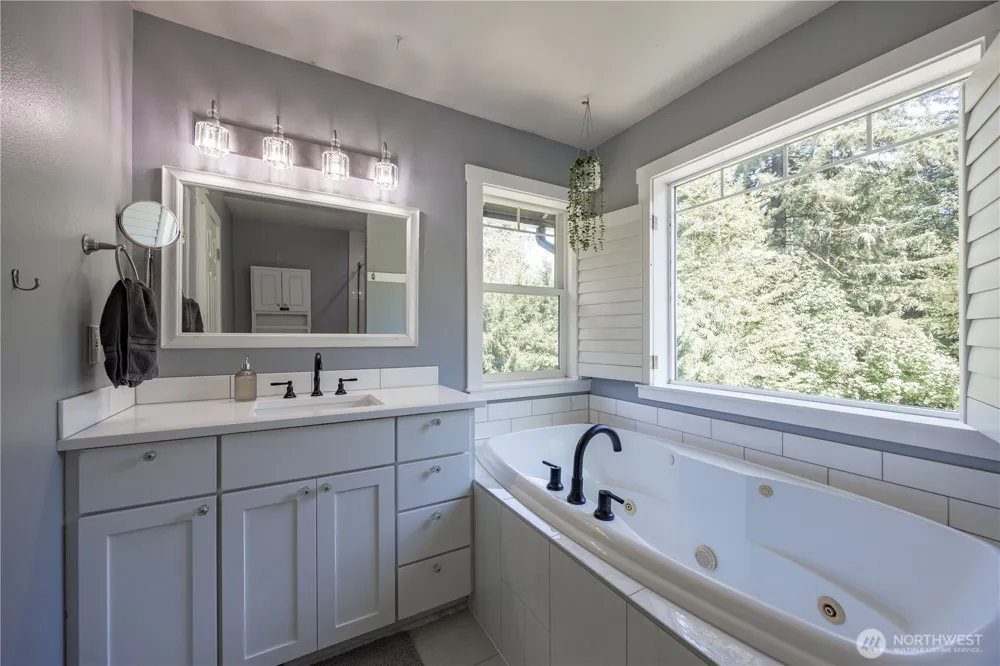 27915 NE Thompson Circle Yacolt, WA 98675