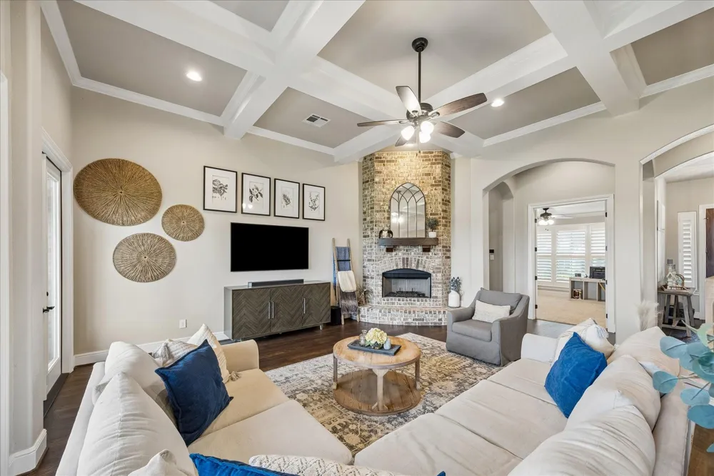 885 Amethyst Drive Bellville, TX 77418