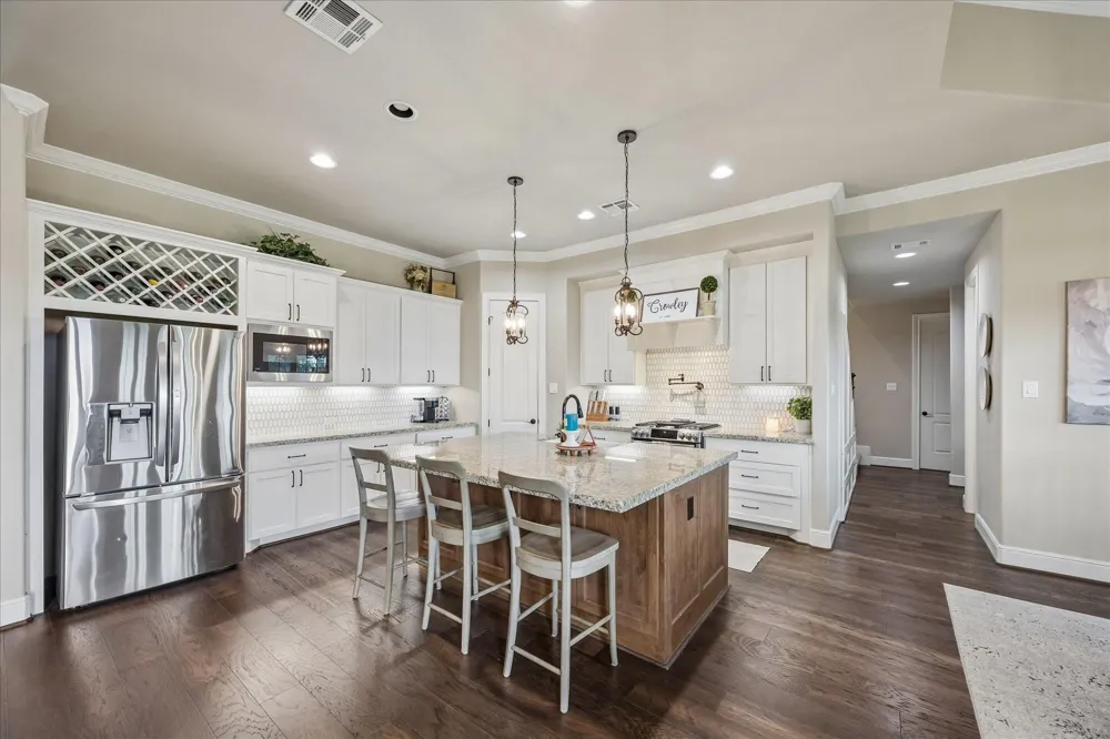 885 Amethyst Drive Bellville, TX 77418