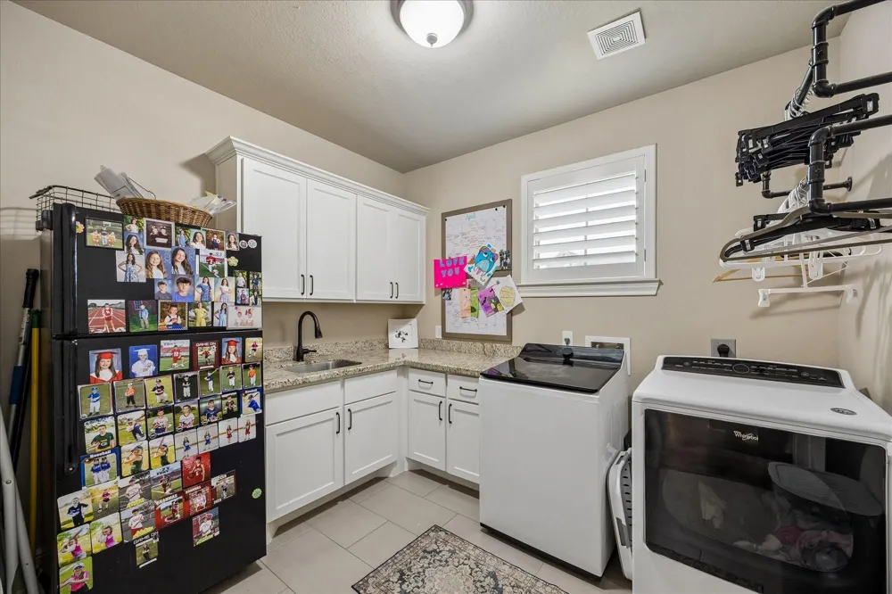 885 Amethyst Drive Bellville, TX 77418