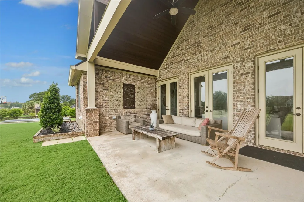 885 Amethyst Drive Bellville, TX 77418