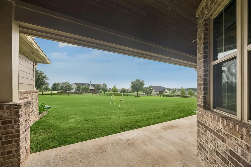 885 Amethyst Drive Bellville, TX 77418