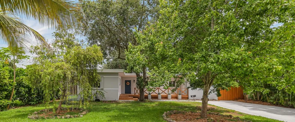1012 NE 116th St Biscayne Park, FL 33161