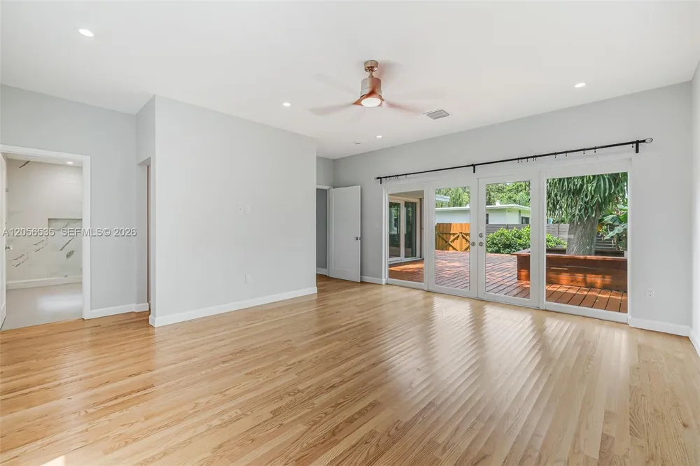 1012 NE 116th St Biscayne Park, FL 33161