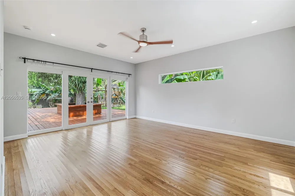 1012 NE 116th St Biscayne Park, FL 33161