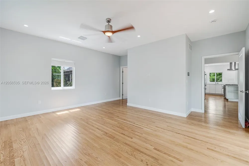 1012 NE 116th St Biscayne Park, FL 33161