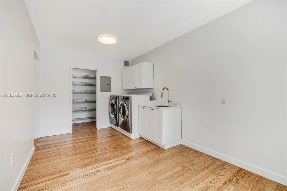1012 NE 116th St Biscayne Park, FL 33161