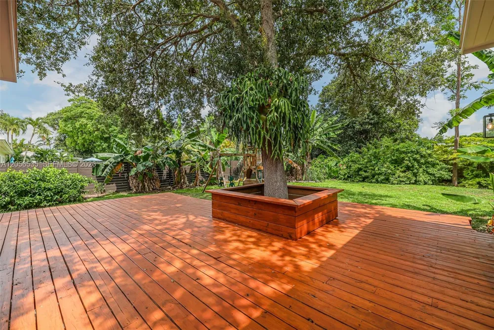 1012 NE 116th St Biscayne Park, FL 33161