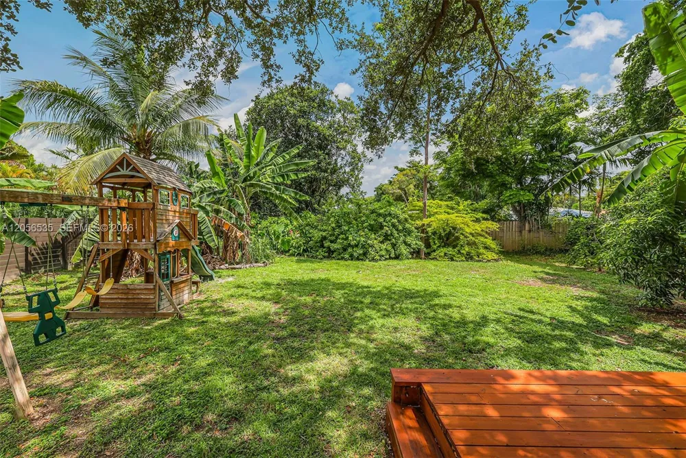 1012 NE 116th St Biscayne Park, FL 33161