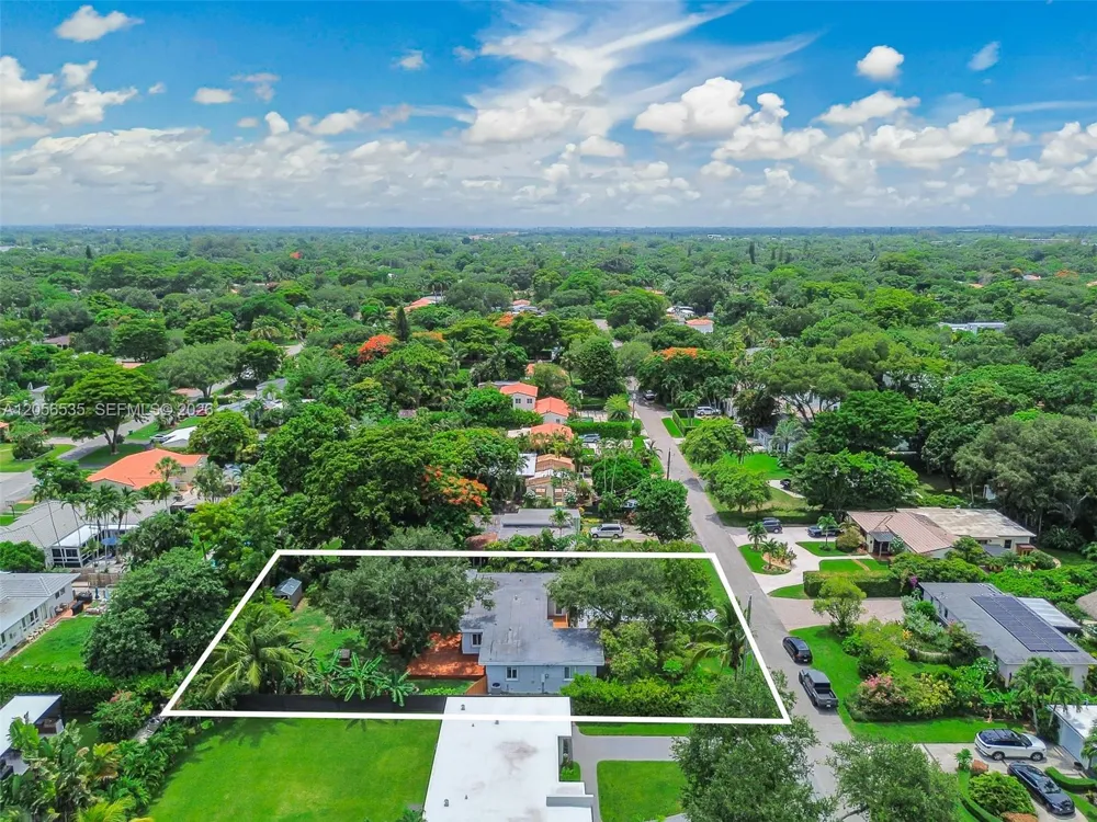 1012 NE 116th St Biscayne Park, FL 33161