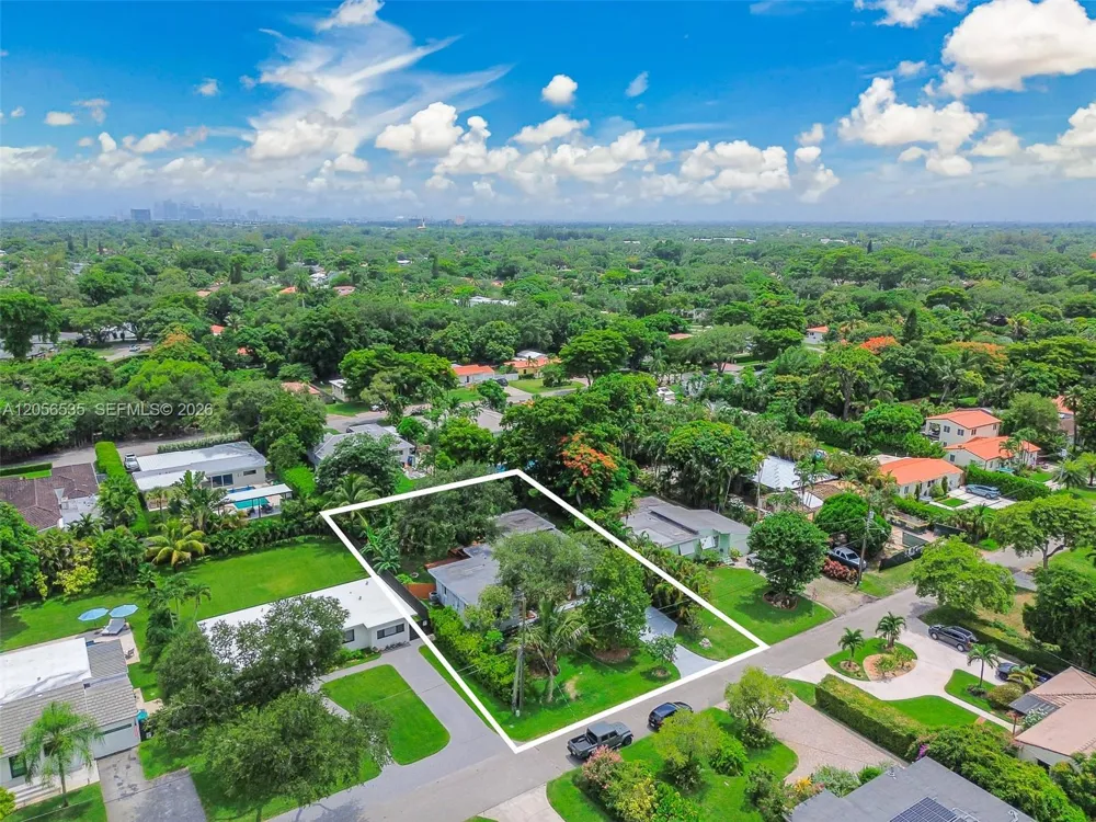 1012 NE 116th St Biscayne Park, FL 33161