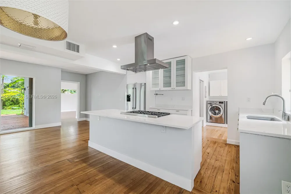 1012 NE 116th St Biscayne Park, FL 33161
