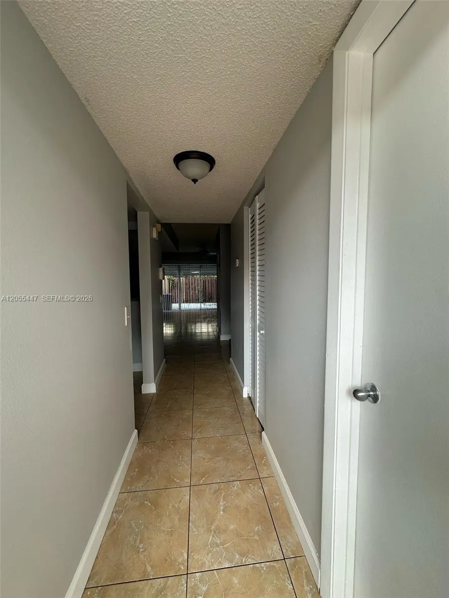4159 SW 66th Ln #120 Davie, FL 33314